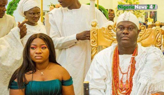 Ooni of Ife and daughter Adeola