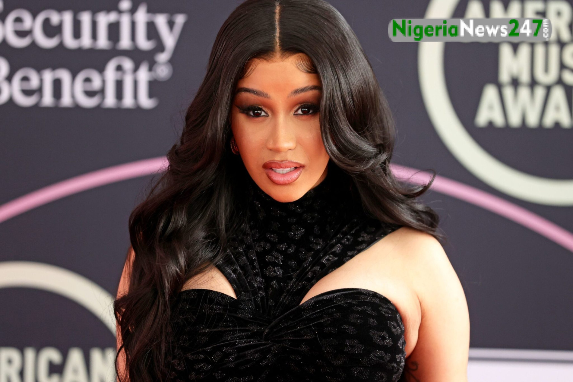 Cardi B 2048x1366 1