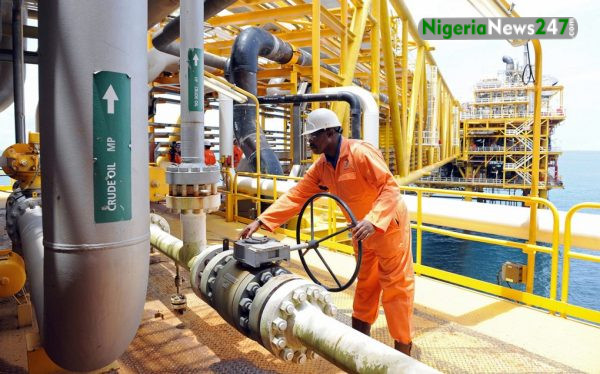 oil exploration drill crude oil e1467974457765