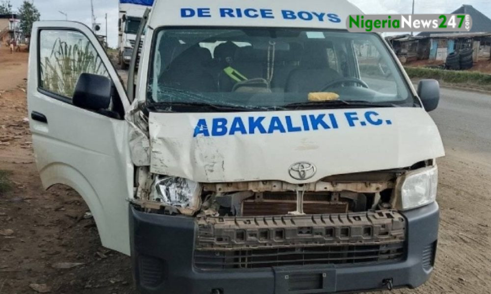 Abakaliki FC crashed vehicle